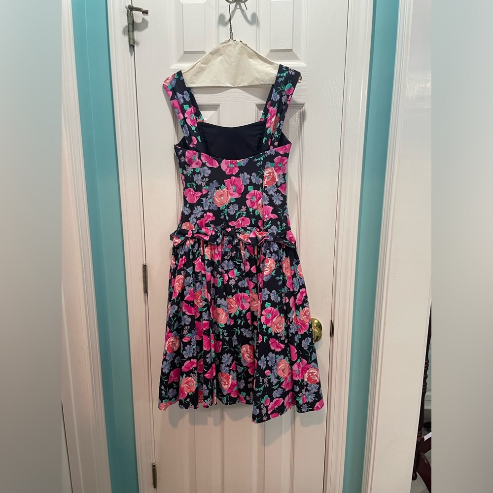 Vintage 80’s Laura Ashley Spring Floral Dress - Picture 4 of 11